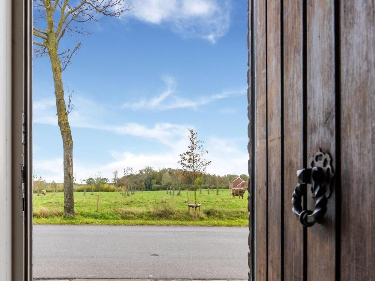 Tasteful Holiday Home In Loppem With Jacuzzi エクステリア 写真
